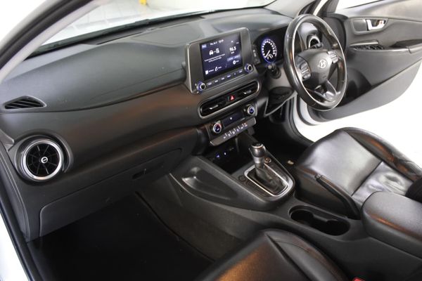 2022-Hyundai-Kona-EXECUTIVE image:18