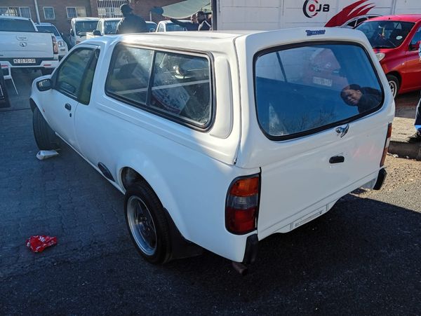 2005-Ford-Bantam-13i image:5