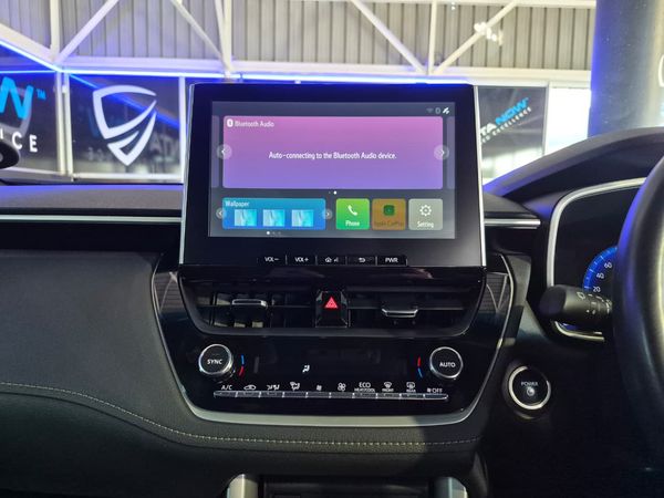 2025-Toyota-Corolla-Cross-18-XS-Hybrid image:10