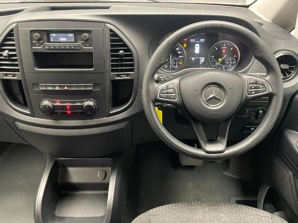 2023-Mercedes-Benz-Vito-116-22-CDI-Tourer-Pro-Auto image:4