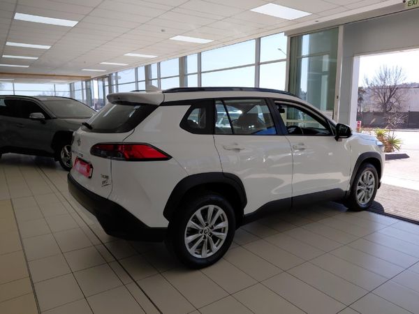 2024-Toyota-Corolla-Cross-18-XS image:1
