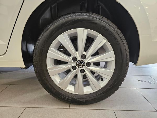 2026-Volkswagen-Polo-Sedan-10TSI-Life image:11