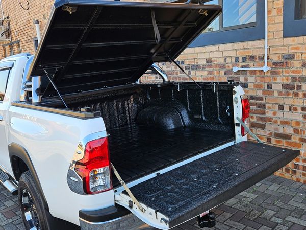 2016-Toyota-Hilux-40-V6-Raised-Body-Raider-Double-Cab-Auto image:10