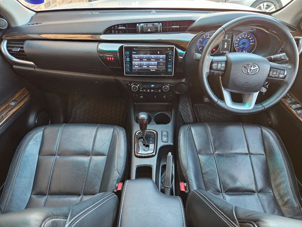 2016-Toyota-Hilux-40-V6-Raised-Body-Raider-Double-Cab-Auto image:16