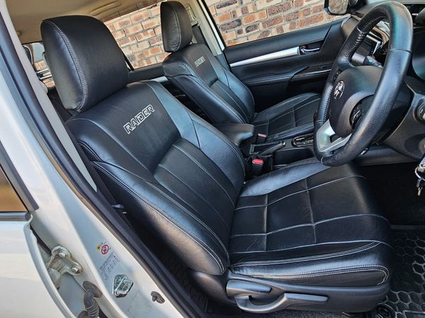 2016-Toyota-Hilux-40-V6-Raised-Body-Raider-Double-Cab-Auto image:23