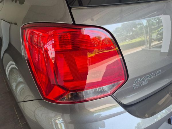 2024-Volkswagen-Polo-Vivo-14-Trendline-5-dr image:7