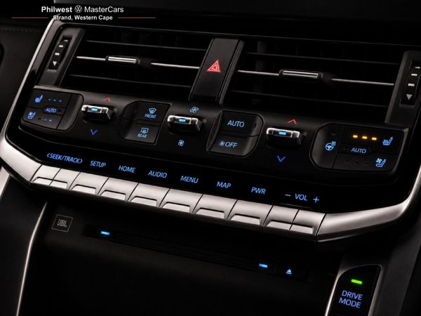 2023-Toyota-Land-Cruiser-300-V6-33-D-GR-S image:10