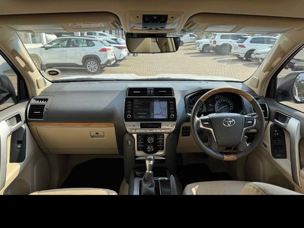 2023-Toyota-Land-Cruiser-Prado-28-GD-VX-L-Auto image:9