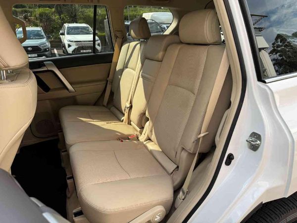 2023-Toyota-Land-Cruiser-Prado-28-GD-VX-L-Auto image:19