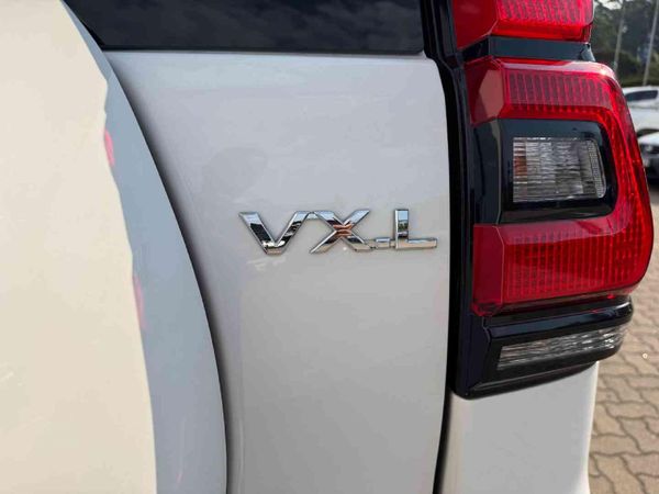 2023-Toyota-Land-Cruiser-Prado-28-GD-VX-L-Auto image:6