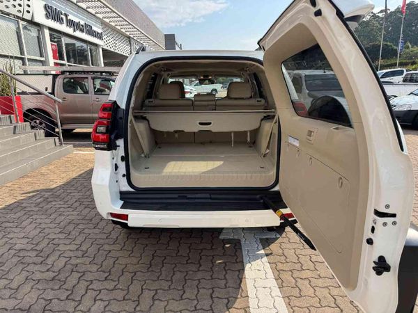 2023-Toyota-Land-Cruiser-Prado-28-GD-VX-L-Auto image:7