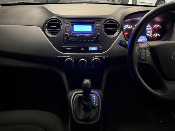 2015-Hyundai-Grand-i10-125-Fluid-Auto image:17