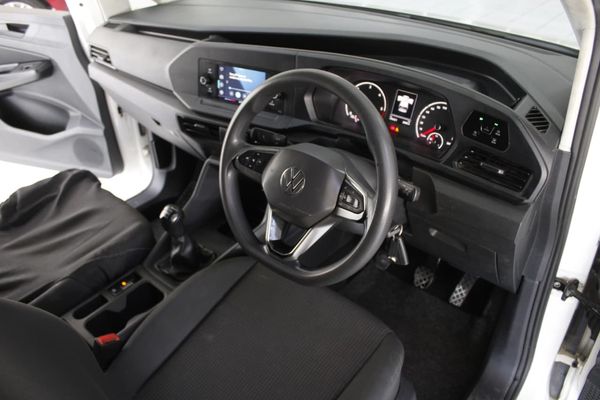 2022-Volkswagen-Caddy-PANEL-VAN image:13
