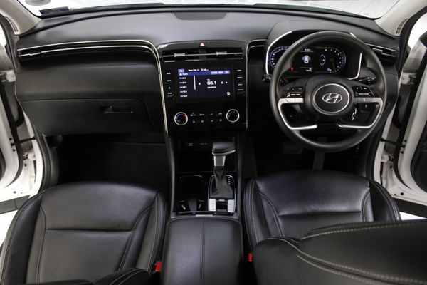 2022-Hyundai-Tucson-PREMIUM image:17