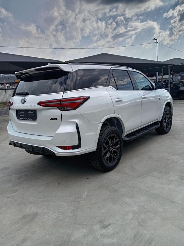 2026-Toyota-Fortuner-28GD-6-4x4-GR-S-Auto image:7
