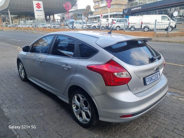 2014-Ford-Focus-16-Ti-VCT-Trend-5-dr image:13