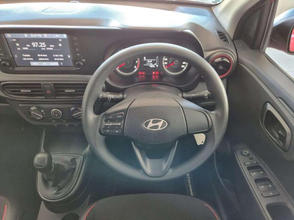 2025-Hyundai-Grand-i10-10-Motion image:17