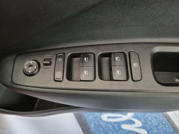 2025-Hyundai-Grand-i10-10-Motion image:19