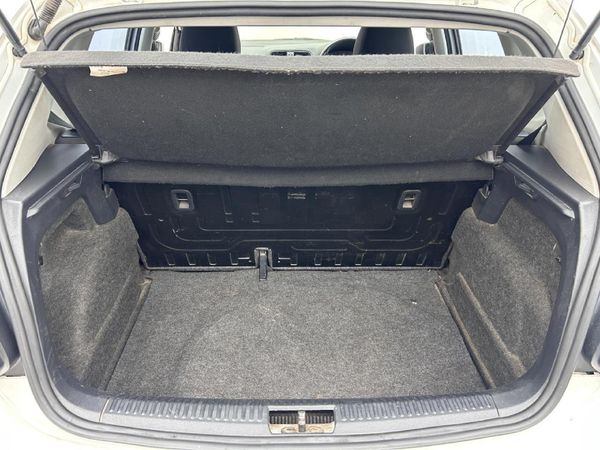 2021-Volkswagen-Polo-Vivo-14-Trendline-5-dr image:12