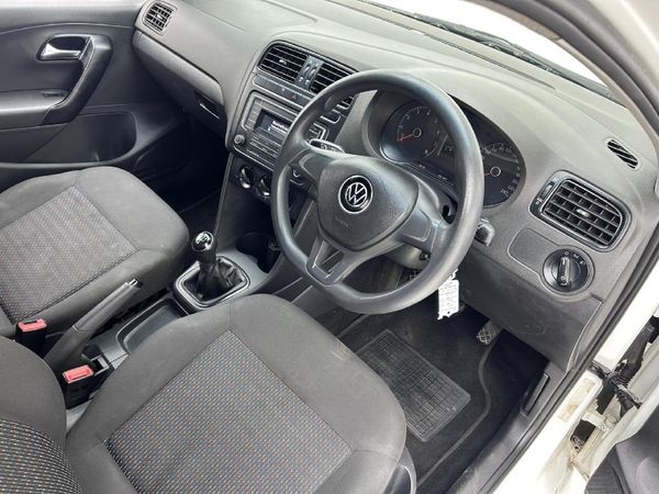 2021-Volkswagen-Polo-Vivo-14-Trendline-5-dr image:14