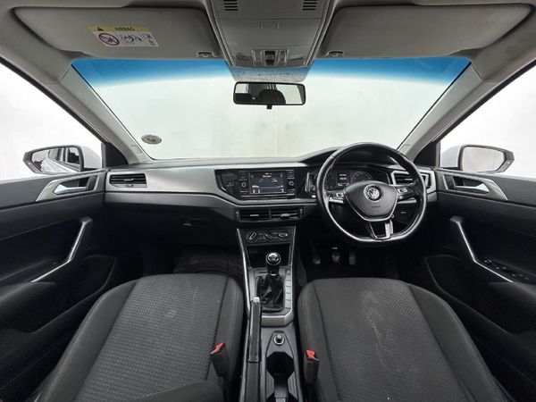 2018-Volkswagen-Polo-10-TSI-Comfortline image:10