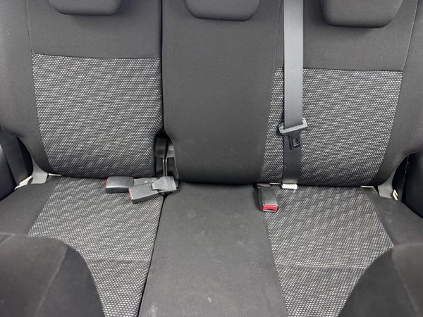 2009-Suzuki-SX4-20-Auto image:13