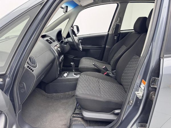 2009-Suzuki-SX4-20-Auto image:6