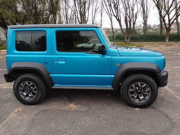 2023-Suzuki-Jimny-15-GLX-Auto image:2