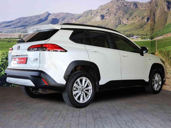 2025-Toyota-Corolla-Cross-18-XS-Hybrid image:1