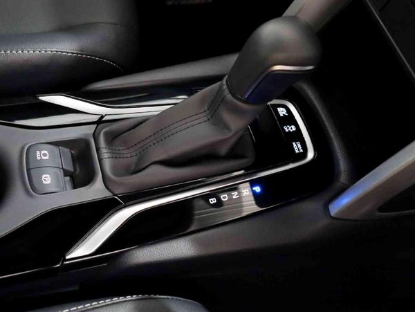 2025-Toyota-Corolla-Cross-18-XS-Hybrid image:11