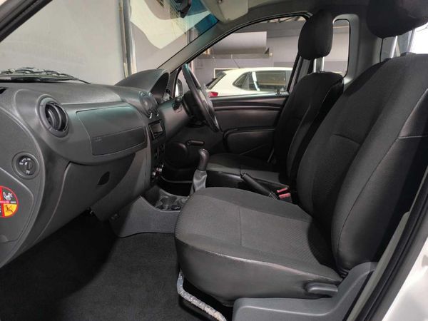 2024-Nissan-NP200-16 image:9