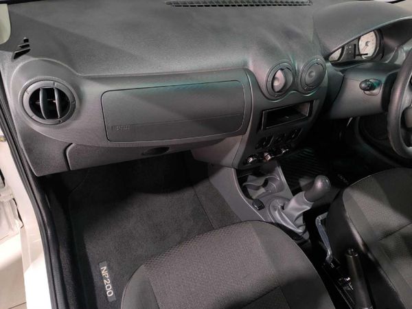 2024-Nissan-NP200-16 image:10