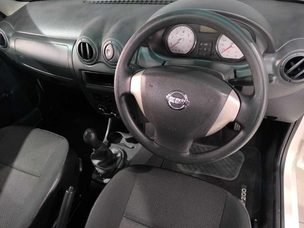 2024-Nissan-NP200-16 image:13