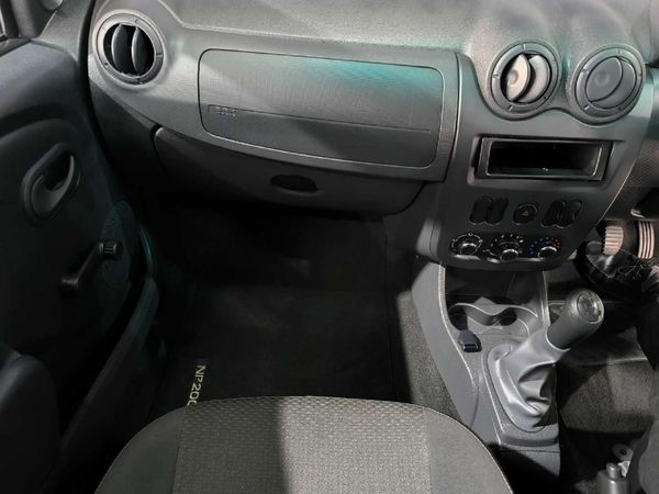 2024-Nissan-NP200-16 image:14