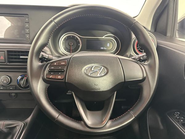 2022-Hyundai-Grand-i10-10-Fluid image:11