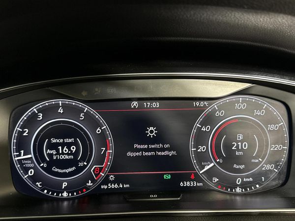 2020-Volkswagen-Golf-VII-GTI-20-TSI-Auto image:2