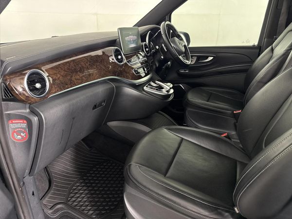 2019-Mercedes-Benz-V-Class-V-250-Bluetec-Avantgarde-Auto image:8