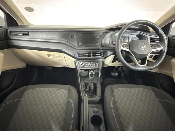 2024-Volkswagen-Polo-16-Classic-Auto image:1