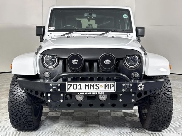 2017-Jeep-Wrangler-36-V6-Rubicon-2-dr-Auto image:14