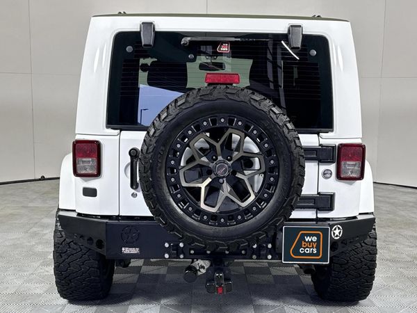 2017-Jeep-Wrangler-36-V6-Rubicon-2-dr-Auto image:17