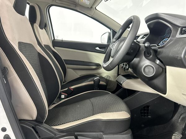 2022-Renault-Triber-10-Intens-Auto image:9