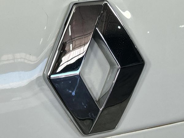 2022-Renault-Triber-10-Intens-Auto image:11