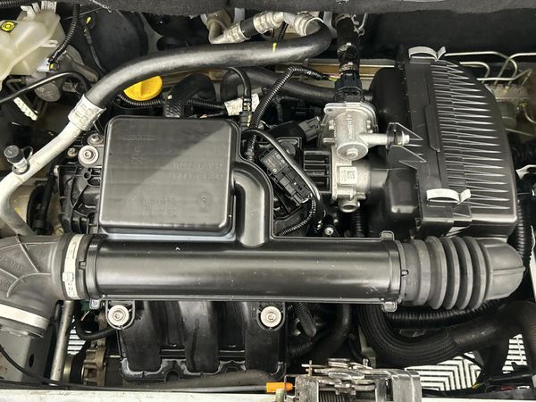 2022-Renault-Triber-10-Intens-Auto image:13