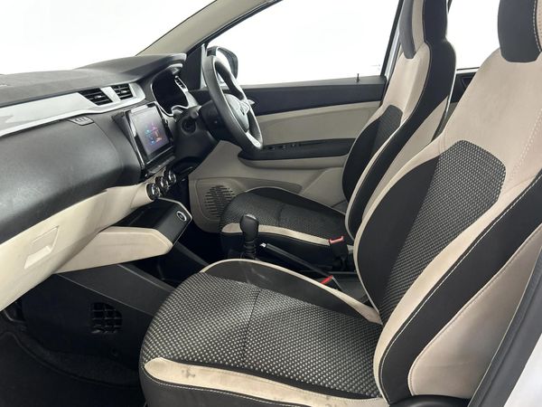 2022-Renault-Triber-10-Intens-Auto image:8