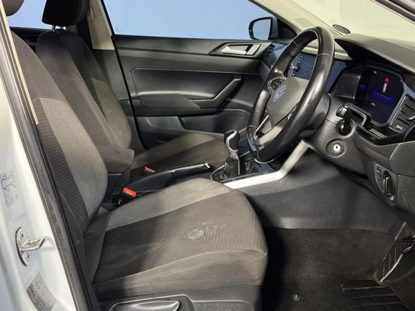 2022-Volkswagen-Polo-10-TSI-Life image:9
