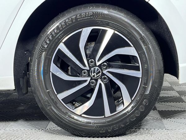 2022-Volkswagen-Polo-10-TSI-Life image:6