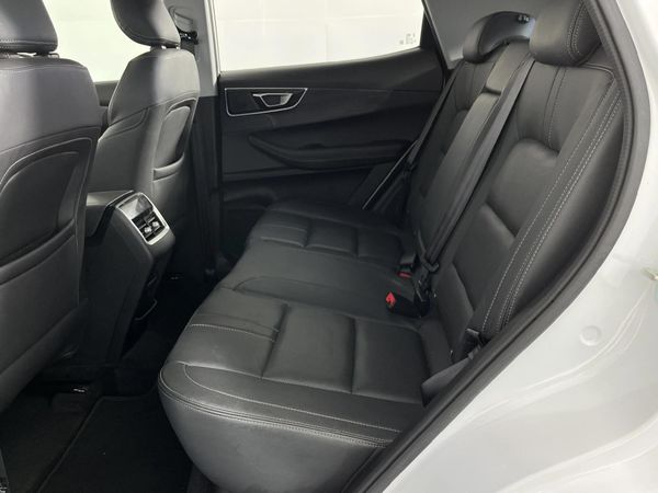 2024-Chery-Tiggo-4-Pro-15-Comfort-Auto image:3
