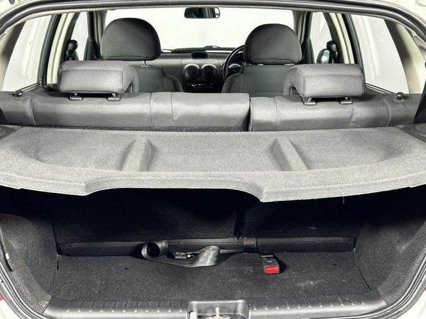 2011-Chevrolet-Aveo-16-L-Hatch image:13