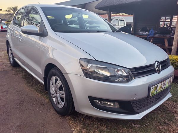 2012-Volkswagen-Polo-Vivo-16-Trendline image:2