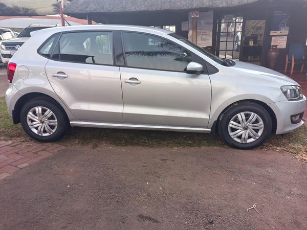 2012-Volkswagen-Polo-Vivo-16-Trendline image:3